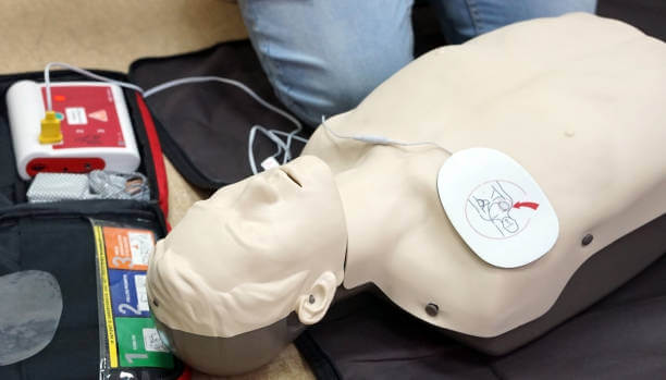 자동심장충격기 제세동기 AED 사용법