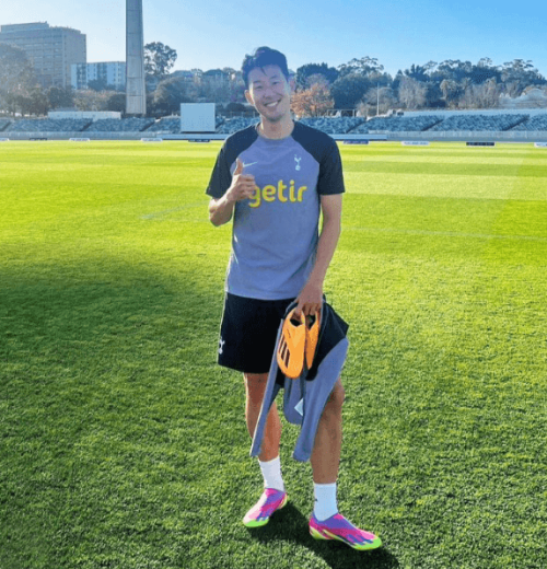 손흥민 축구화 관련 사진 이미지입니다.