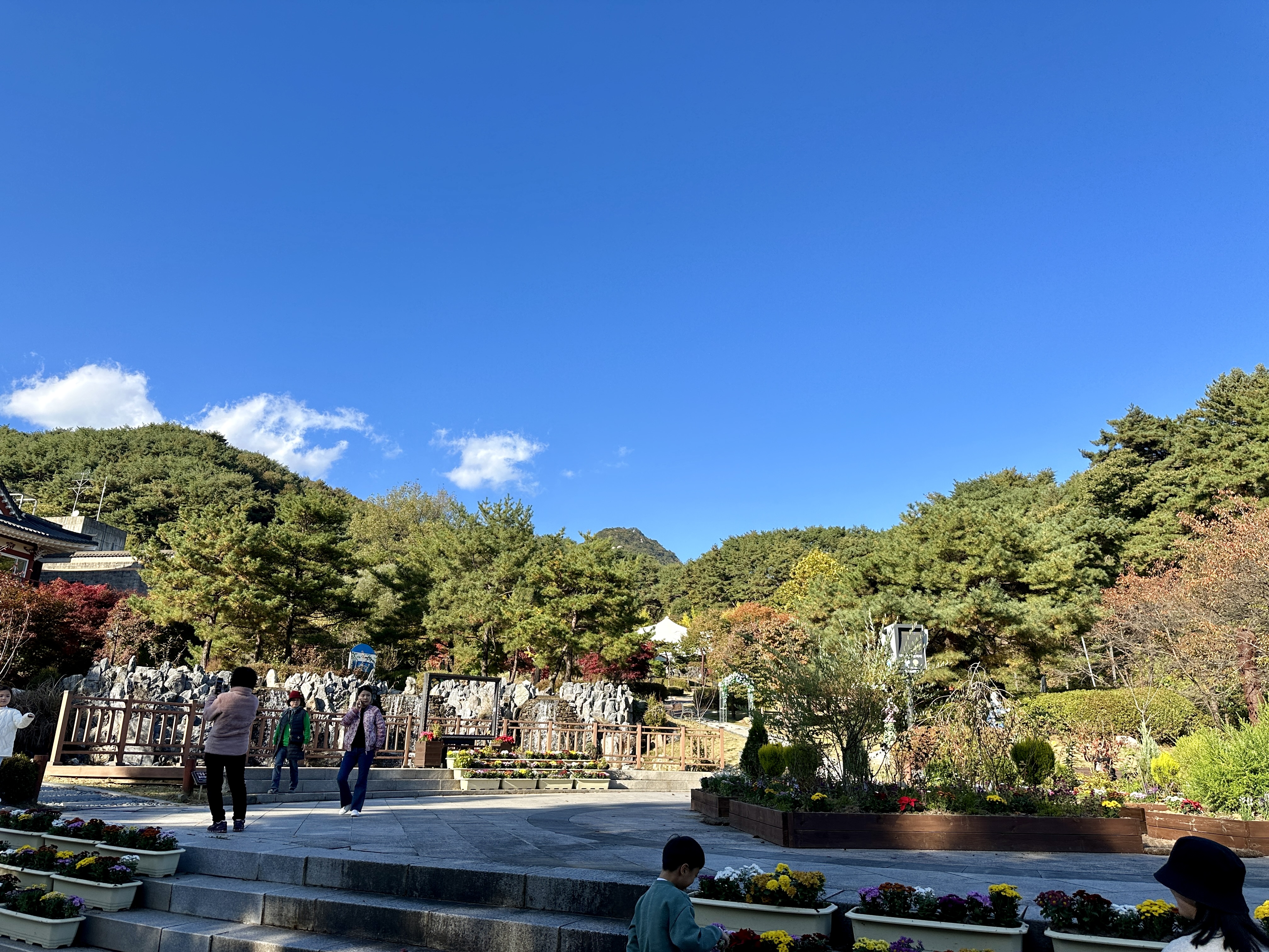 용문산 올라가는 입구