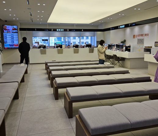 접수 데스크에서 마무리