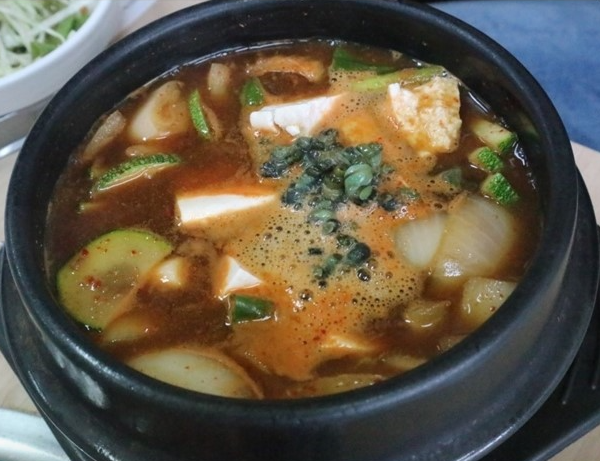 6시내고향 숯불돼지갈비 한우불고기 버섯전골 강원도 평창군 평창강 숯불갈비