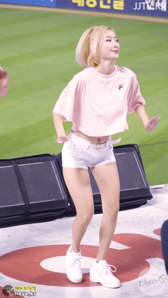 엉덩이 가슴 치골 노출 치어리더 서현숙