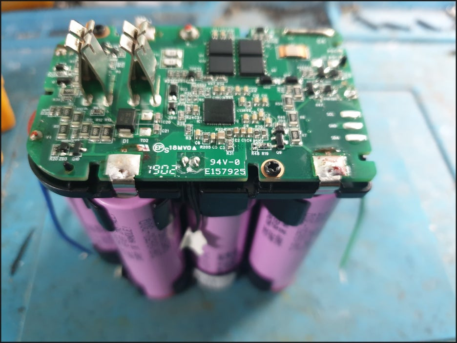 삼성 고방전 INR18650-30Q 셀과 회로(BMS) 결합