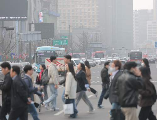 한파특보 발령: 2026년 4월 하순 역대급 한파주의보, 강원&middot;충남&middot;전북 기온 급락 및 황사 주의보
