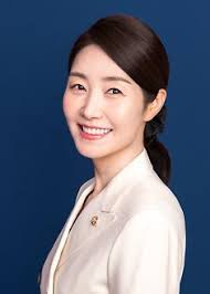 '발달장애아 엄마 투사'에서 여가부 장관 후보자로 지명된 강선우 의원 프로필