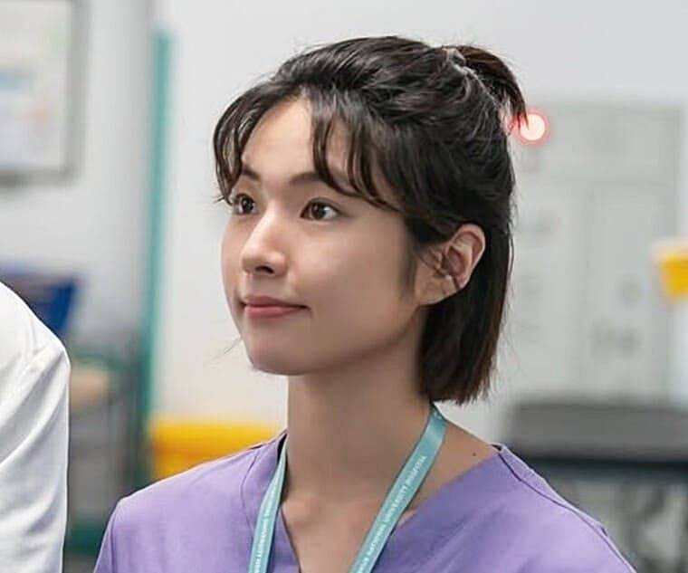 배우-하영