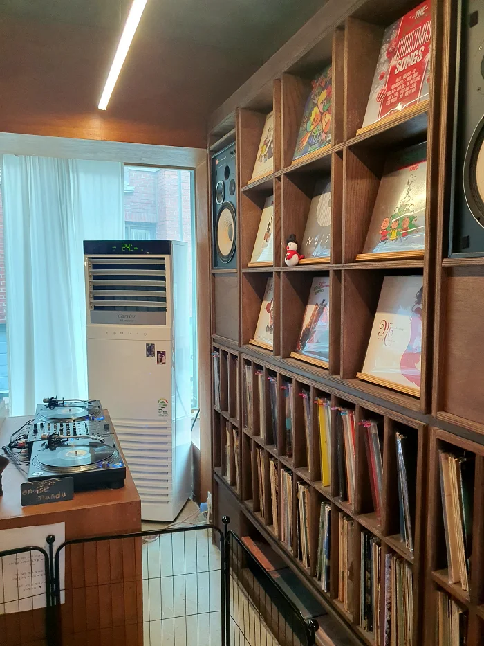 LP 전시대
