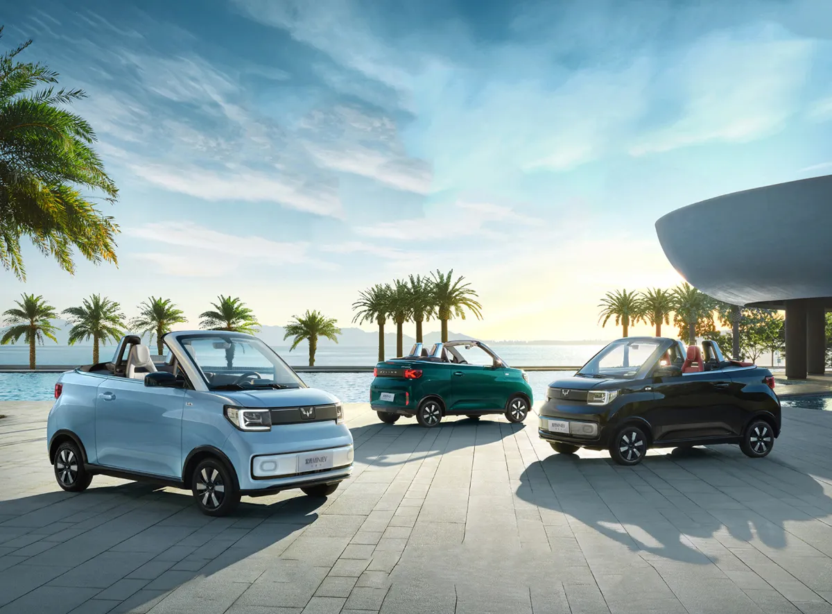 우링 홍광 미니 EV 컨버터블