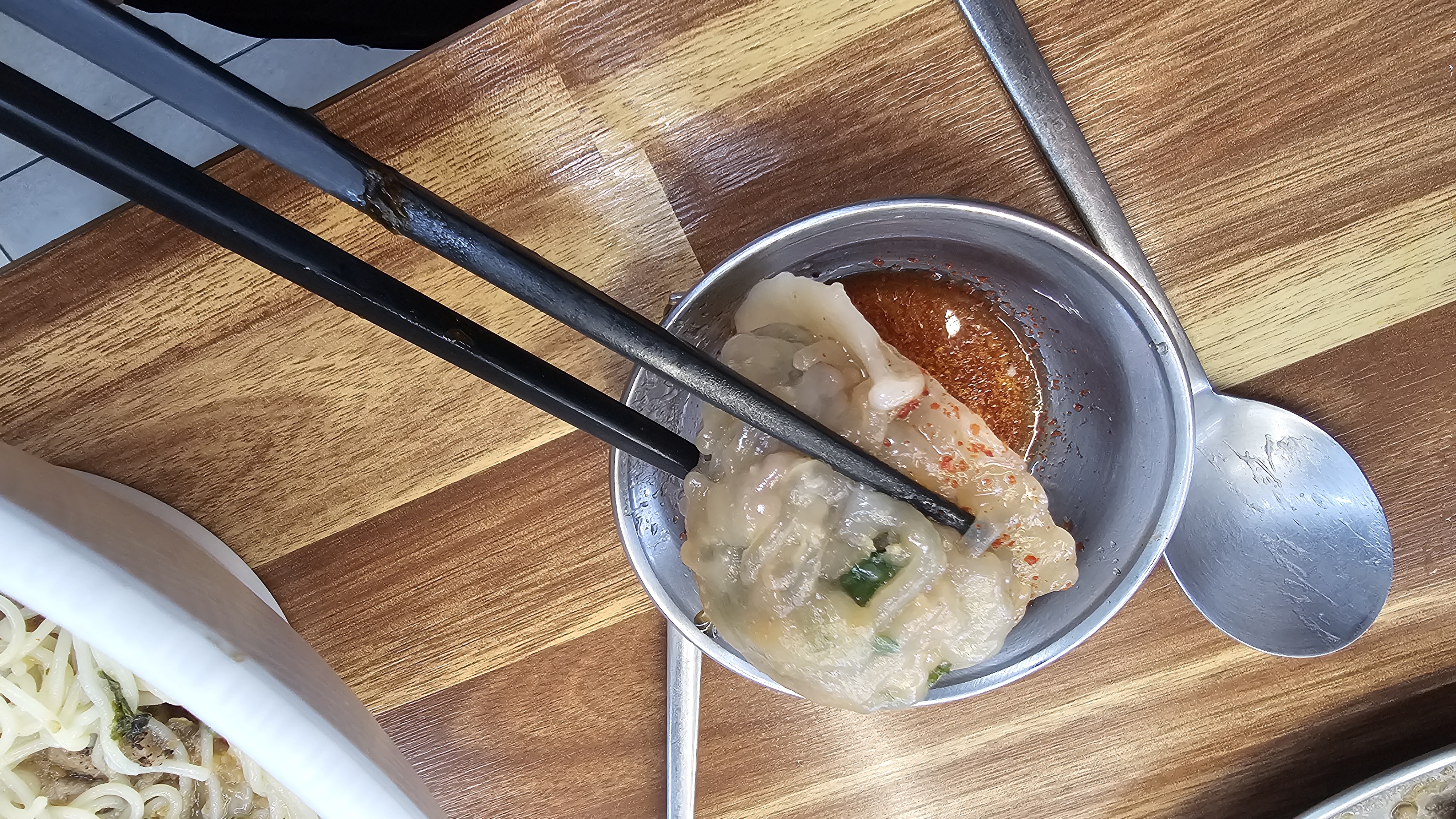 전용장에 찍어먹으면 꿀맛