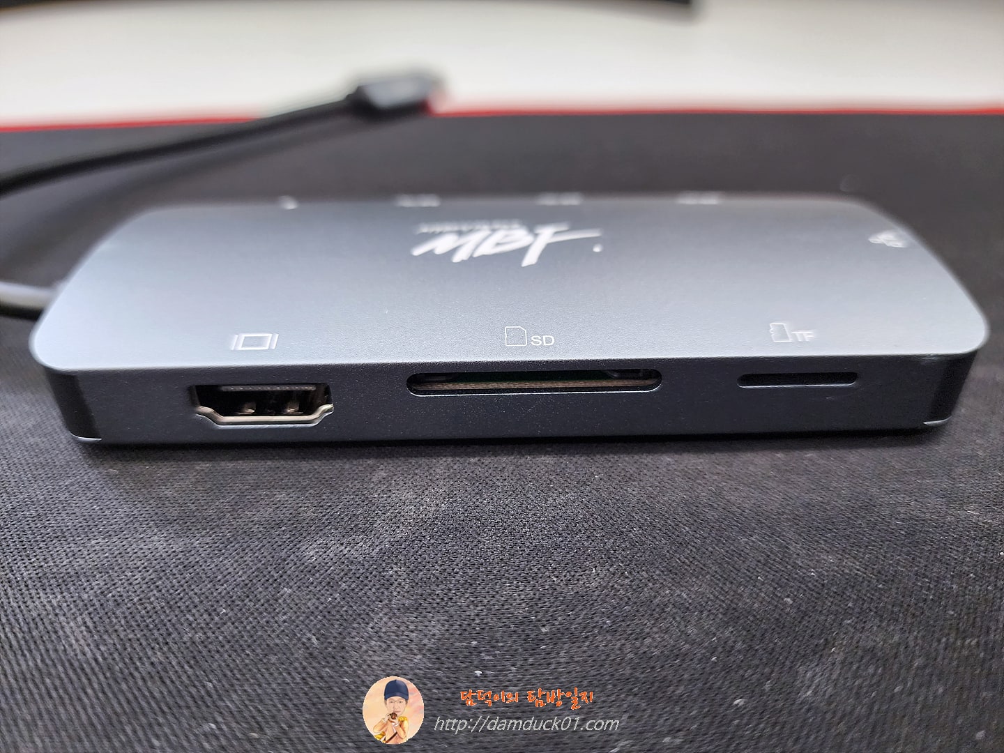 엠비에프 MBF-UC8IN1AC (8포트/USB 3.0 Type C)