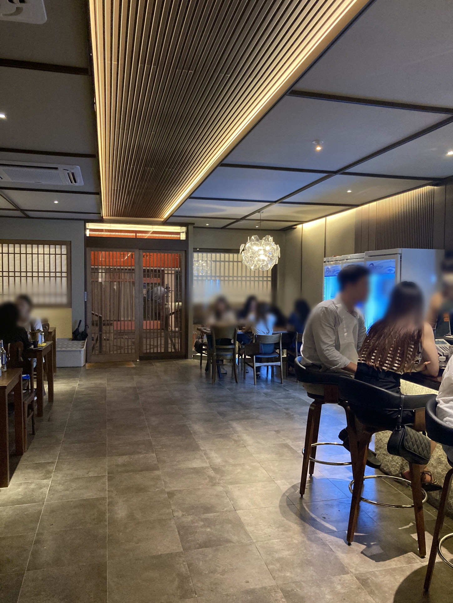 비스트로무진-매장