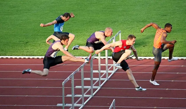 the rules of track and field hurdle