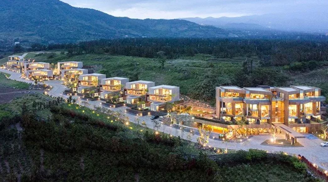 Bayhill Pool & Villa