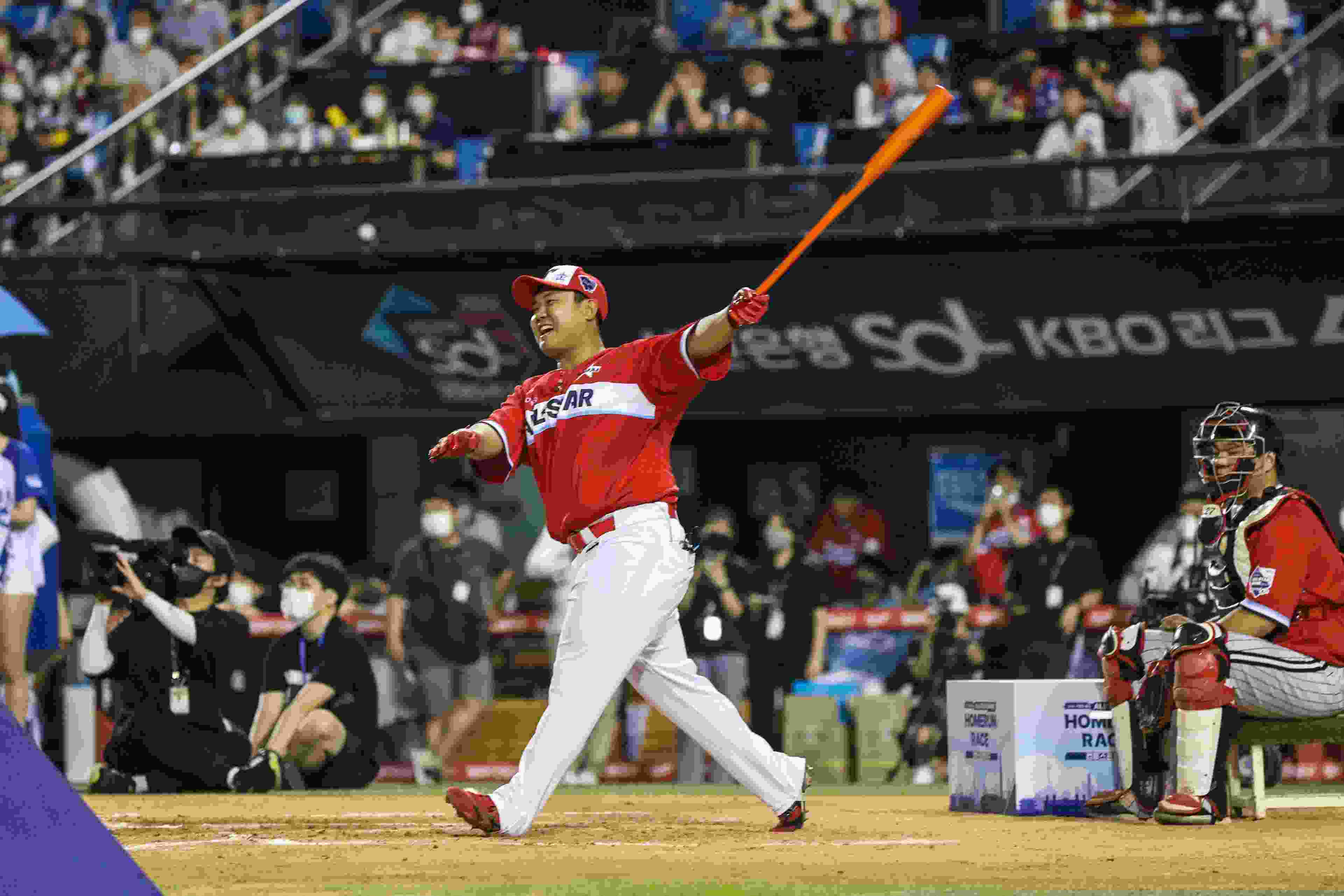 2023 신한은행 SOL KBO 올스타전&amp;#44; 홈런레이스 컴투스 프로야구와 함께!