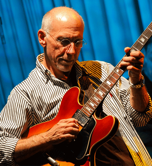 Larry Carlton