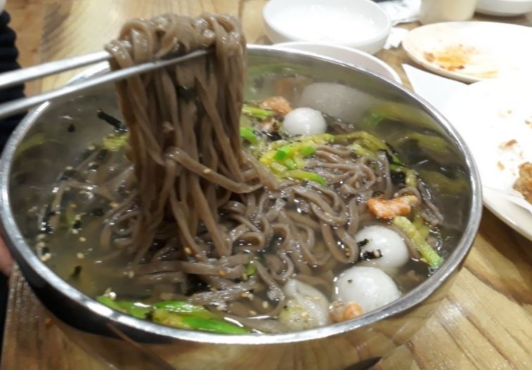 중앙탑메밀마당