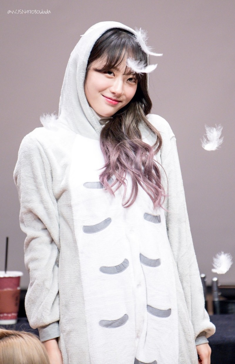 우주소녀 루다 사진