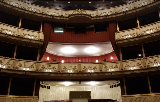 공연장 홀 사진