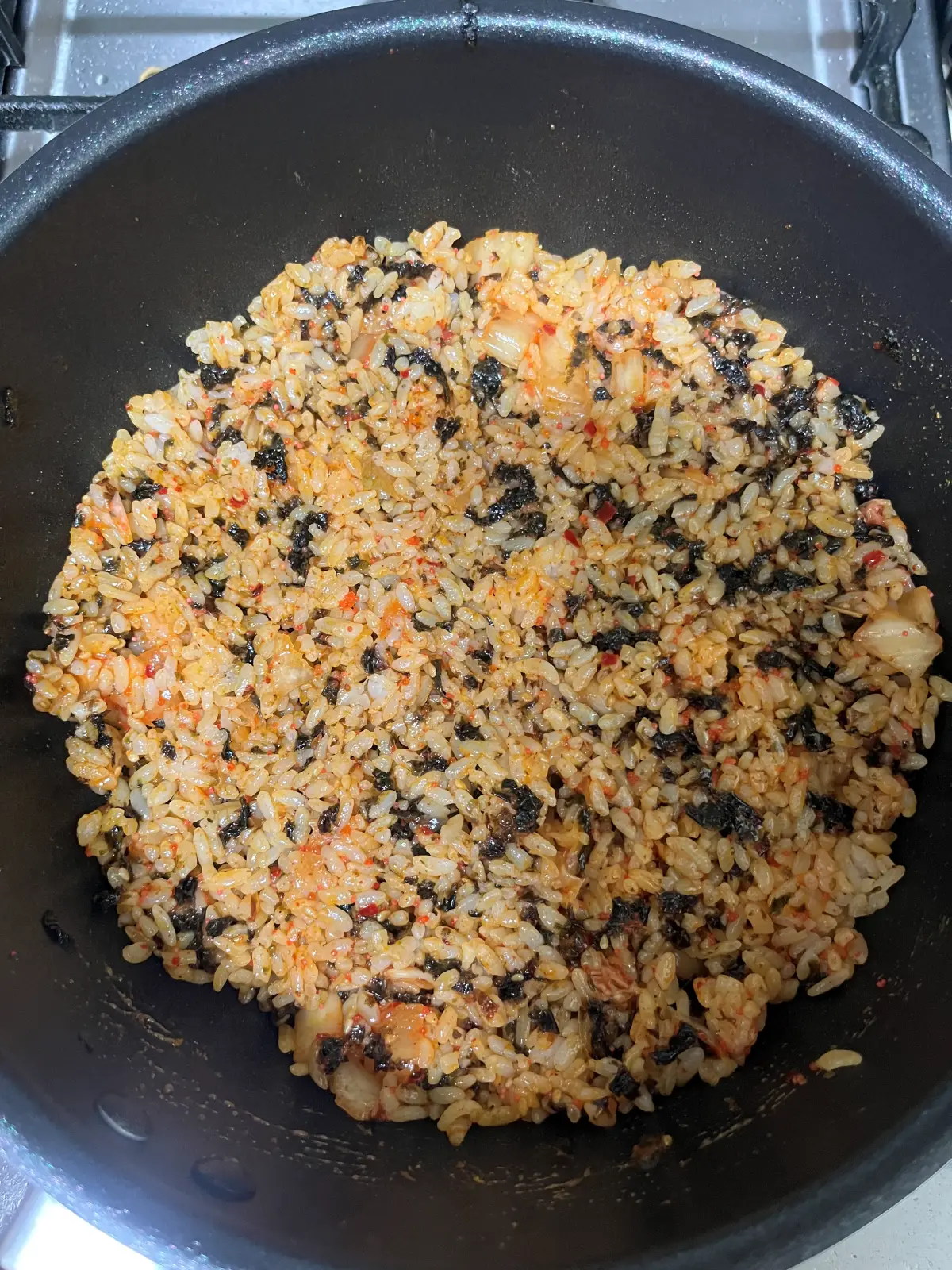 청년다방-날치알볶음밥-조리완료