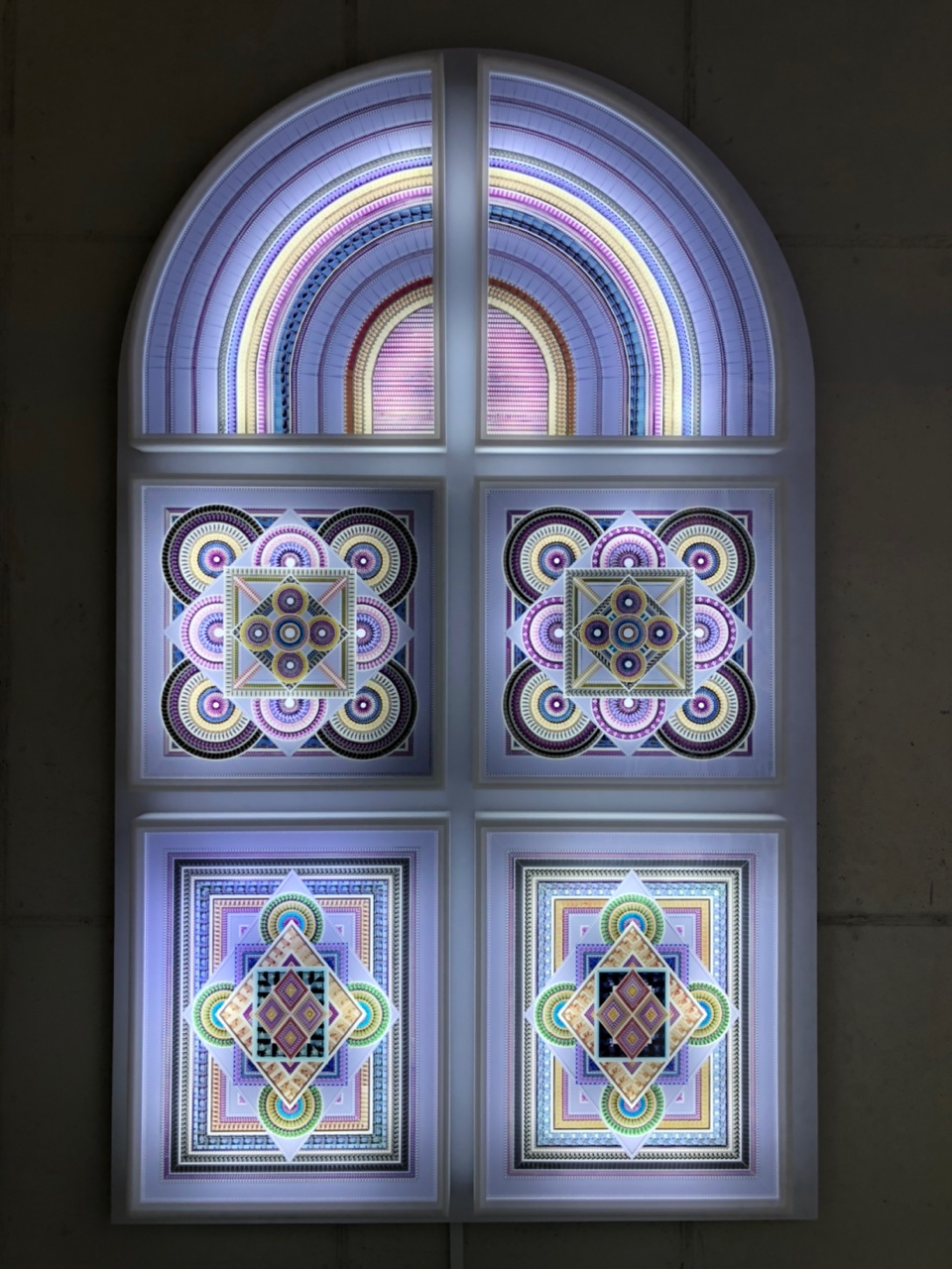 사비나갤러리-계단올라가며-있는-작품