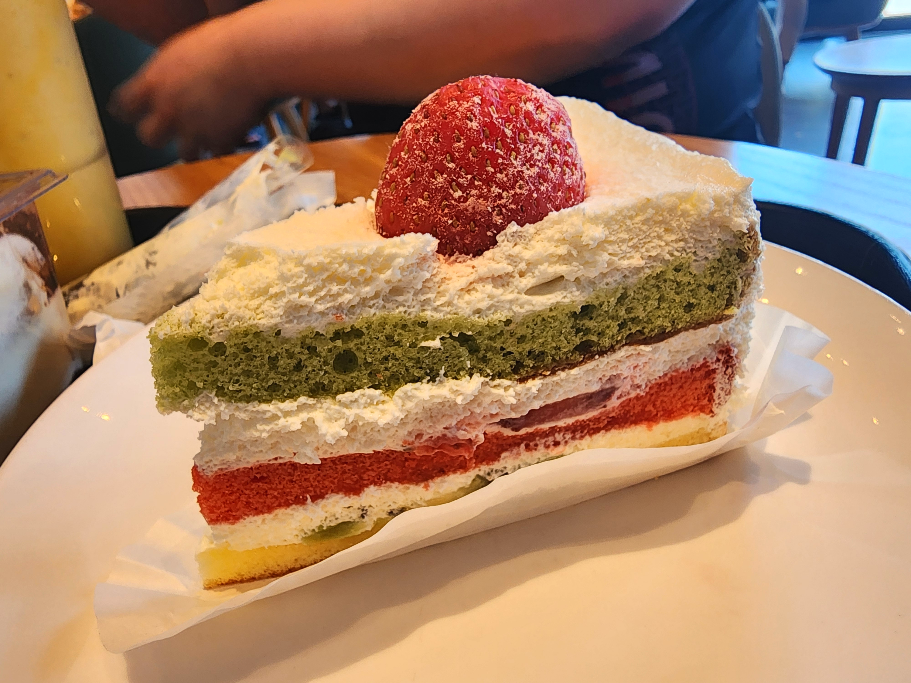 스타벅스과일생크림케이크