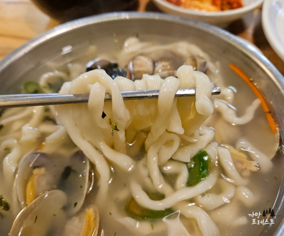 임병주 산동칼국수 면발