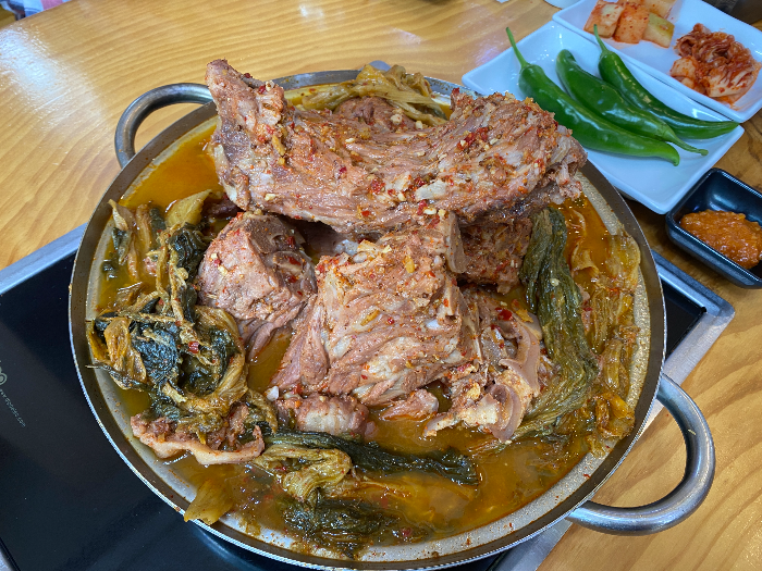 '여민락' 뼈다귀 감자탕(소) 가격 32,000원