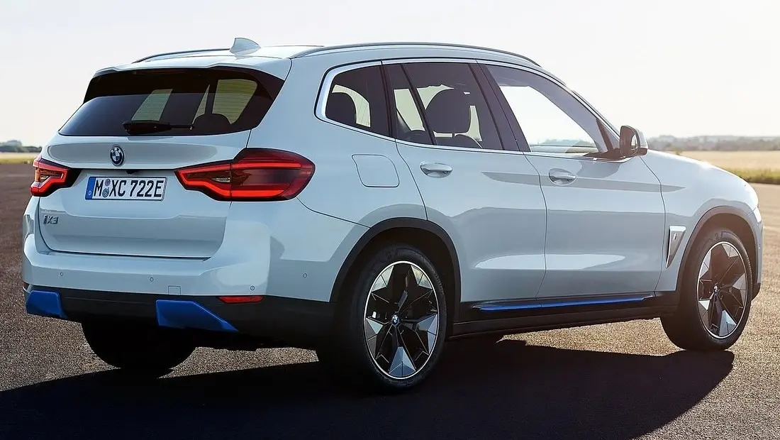 BMW iX3 가격 실구매가 모의견적 연비 제원 전기차 지원금 실내 디자인 인테리어 총정리