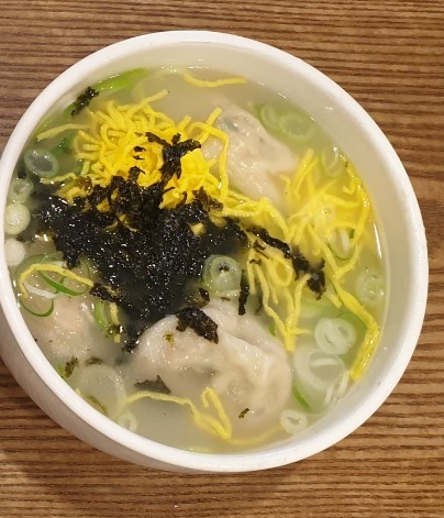 황가네 만둣국