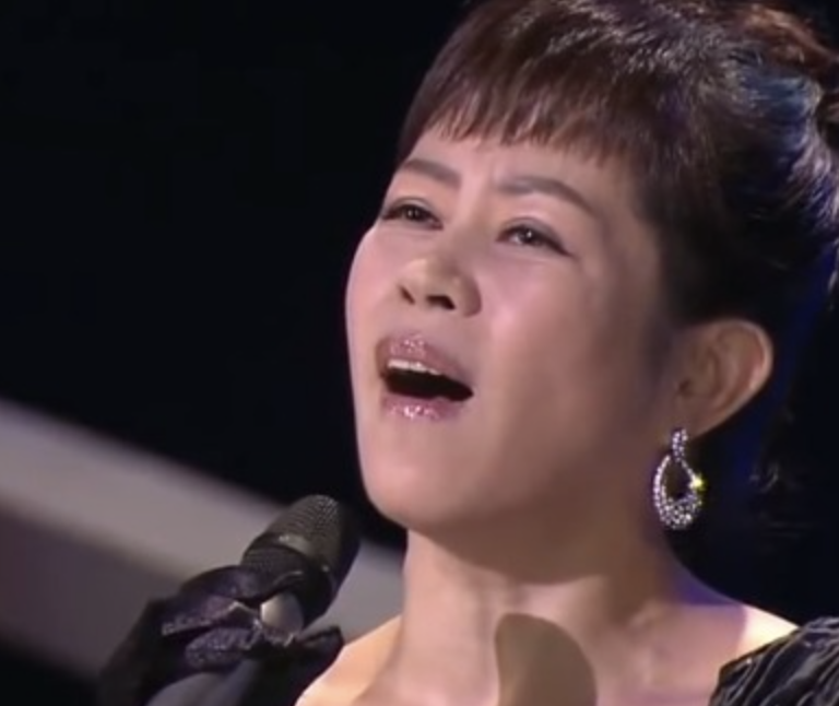 이자연 가수무대