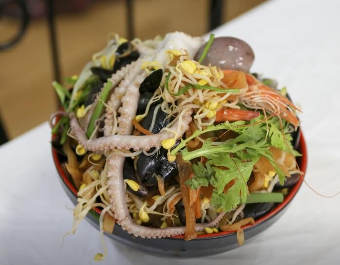 오늘N 격파 중식로드 군산 맛집 특허받은 콩나물 해물짬뽕과 매운 부추 짜장면 왕산중화요리 군산