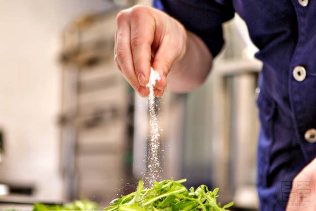 종아리 얇아지는 법,종아리 살빼기,염분섭취 부종,팁줌