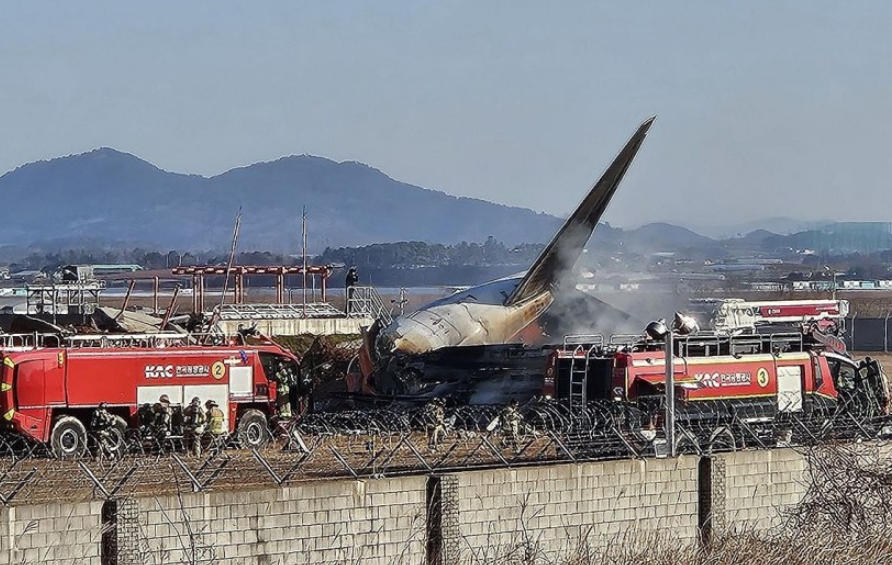 전남 무안공항 제주항공 추락 활주로 이탈사고 영상