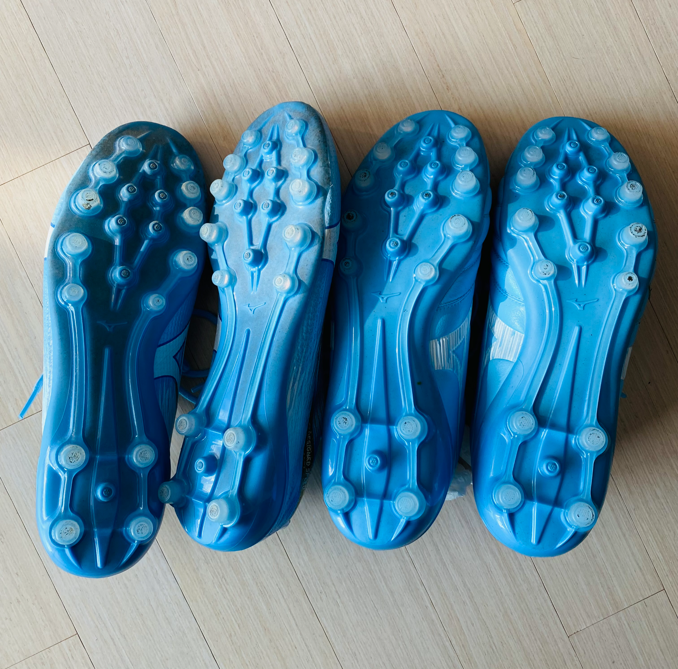 미즈노 AG 스터드