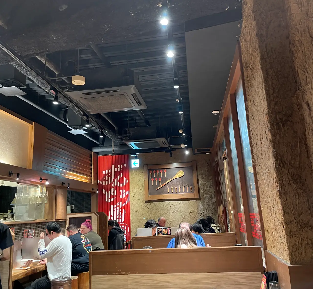 준도야-신사이바시-내부