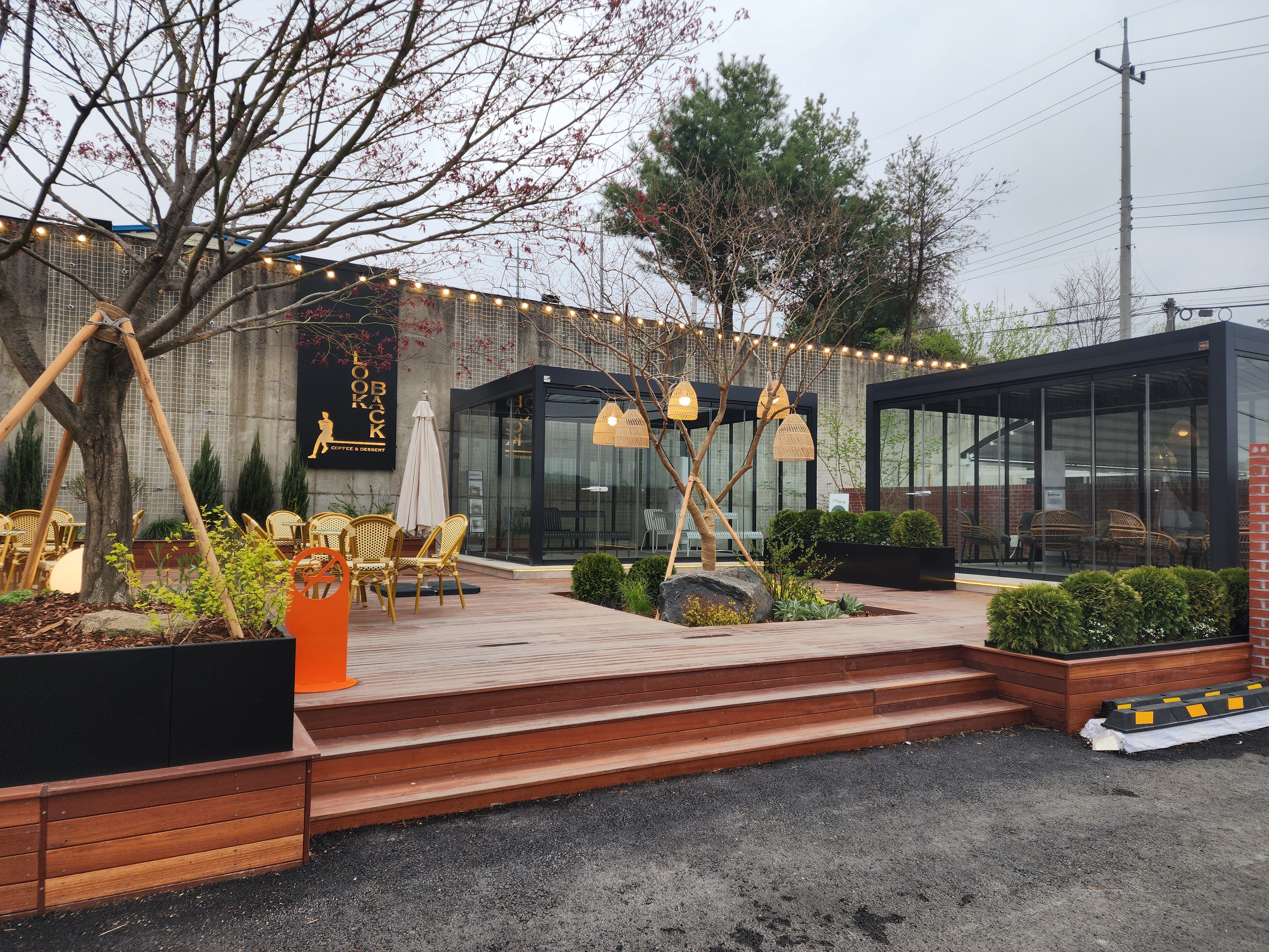 룩백 카페 외부모습