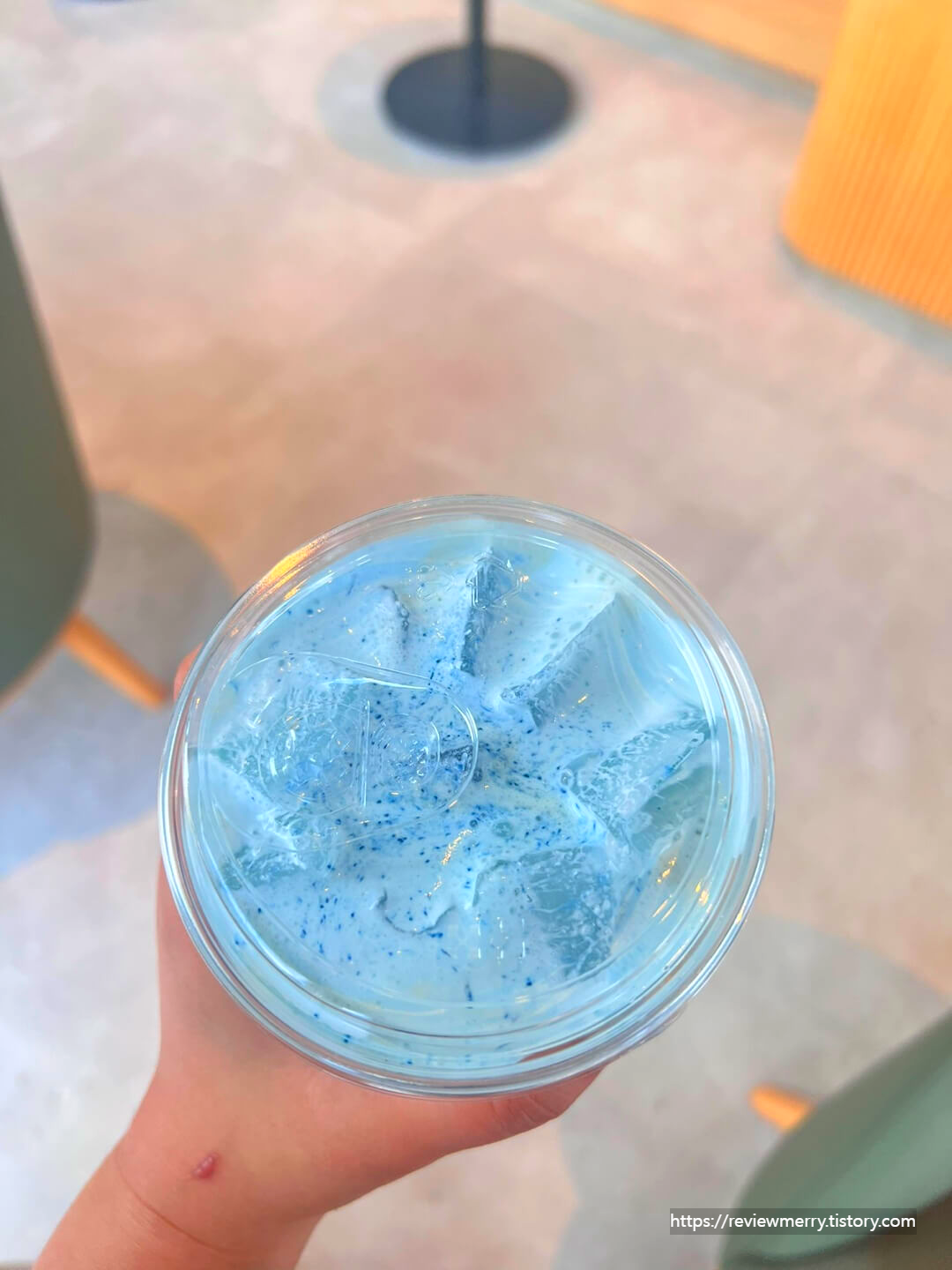 잔물결 크림 사진