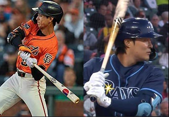 김하성&middot;이정후선수가 각각 태극기가 그려진 배트를 들고있는 사진