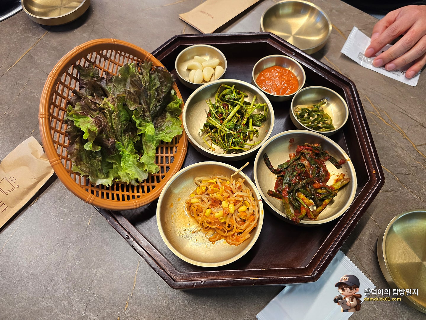 육향도 서판교직영점 반찬