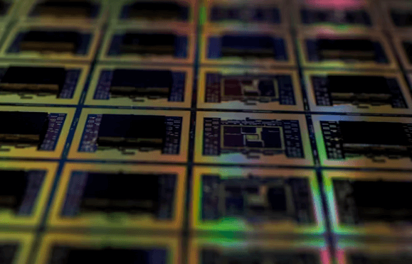 환율 급등 속 코스피 상승…지금이 기회일까?