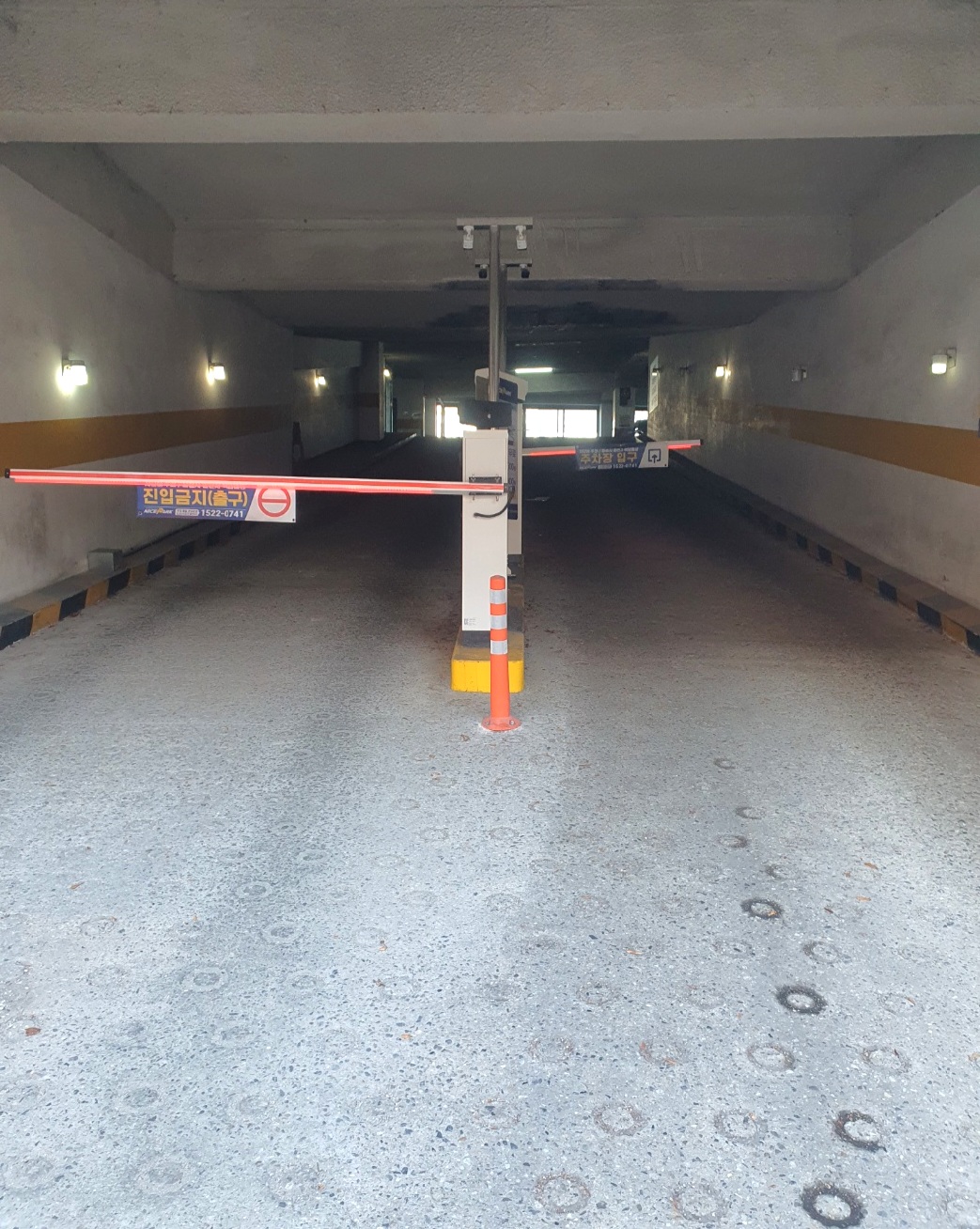 나이스파크의 편리한-무인-주차장입니다.