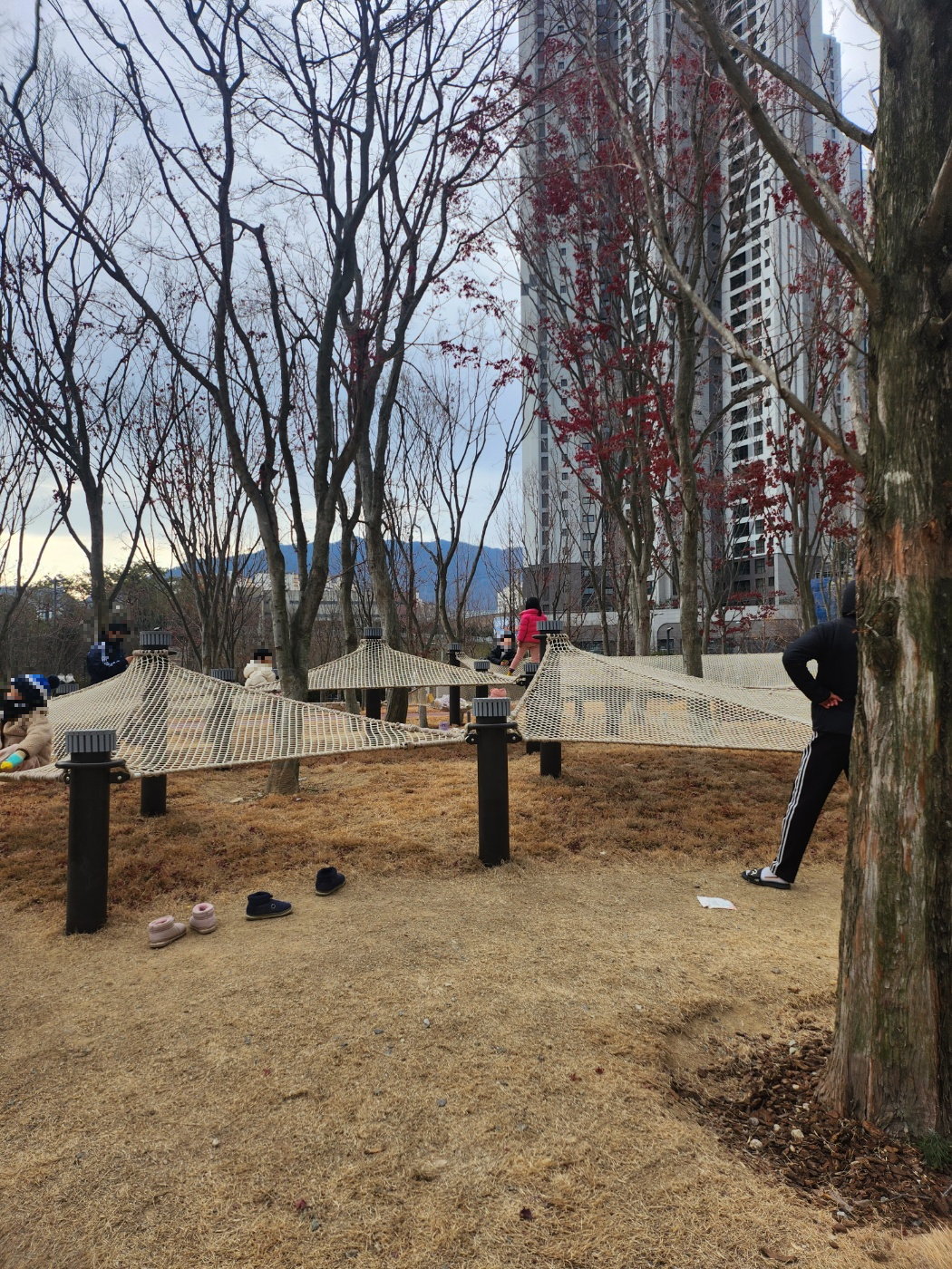 롯데-정원형-공원-그물-놀이