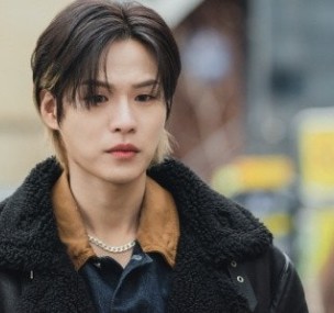 윤지온 프로필