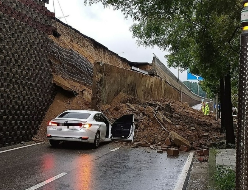 오산 옹벽 붕괴 사고