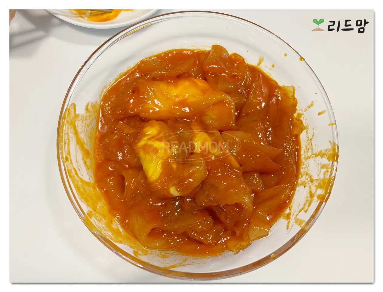 흔한남매-라이스페이퍼-떡볶이-접시-완성