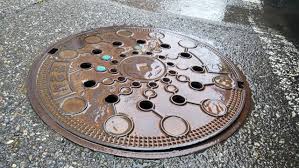 🌧 여름철 집중호우와 맨홀 사고&amp;#44; 반드시 주의해야 합니다!