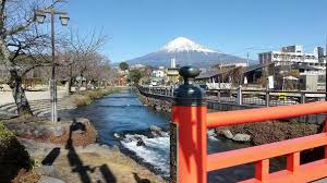 조용한 후지산 촬영 포인트 멀리 보이는 후지산 압도적 뷰