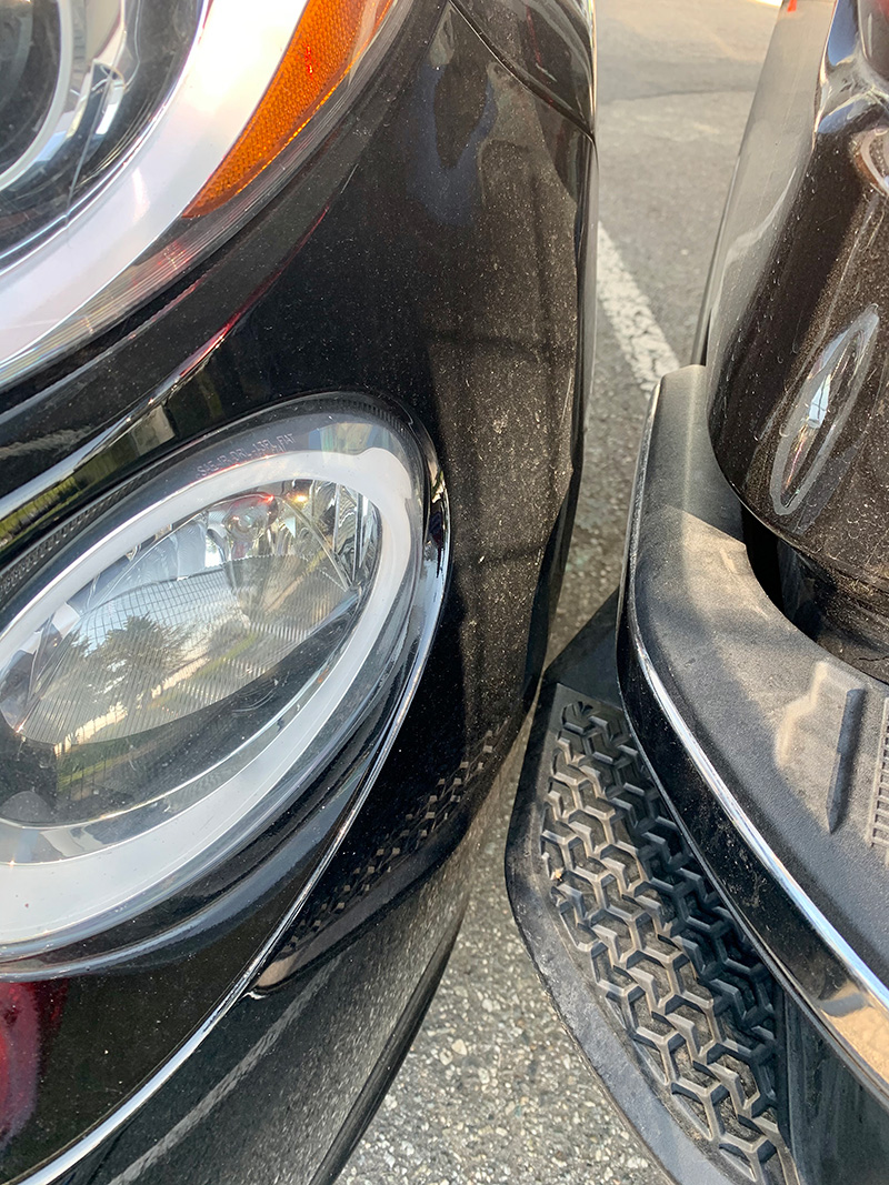 자동차와 트럭 주차