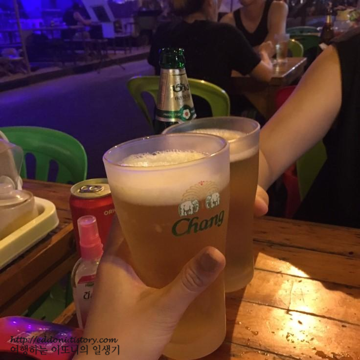 카오산 로드 맛집 야미야미 키친