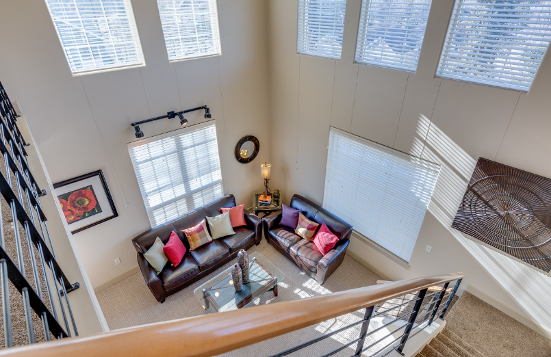 주변 물건을 더 쉽게 정리하기 위해 시도해 보세요